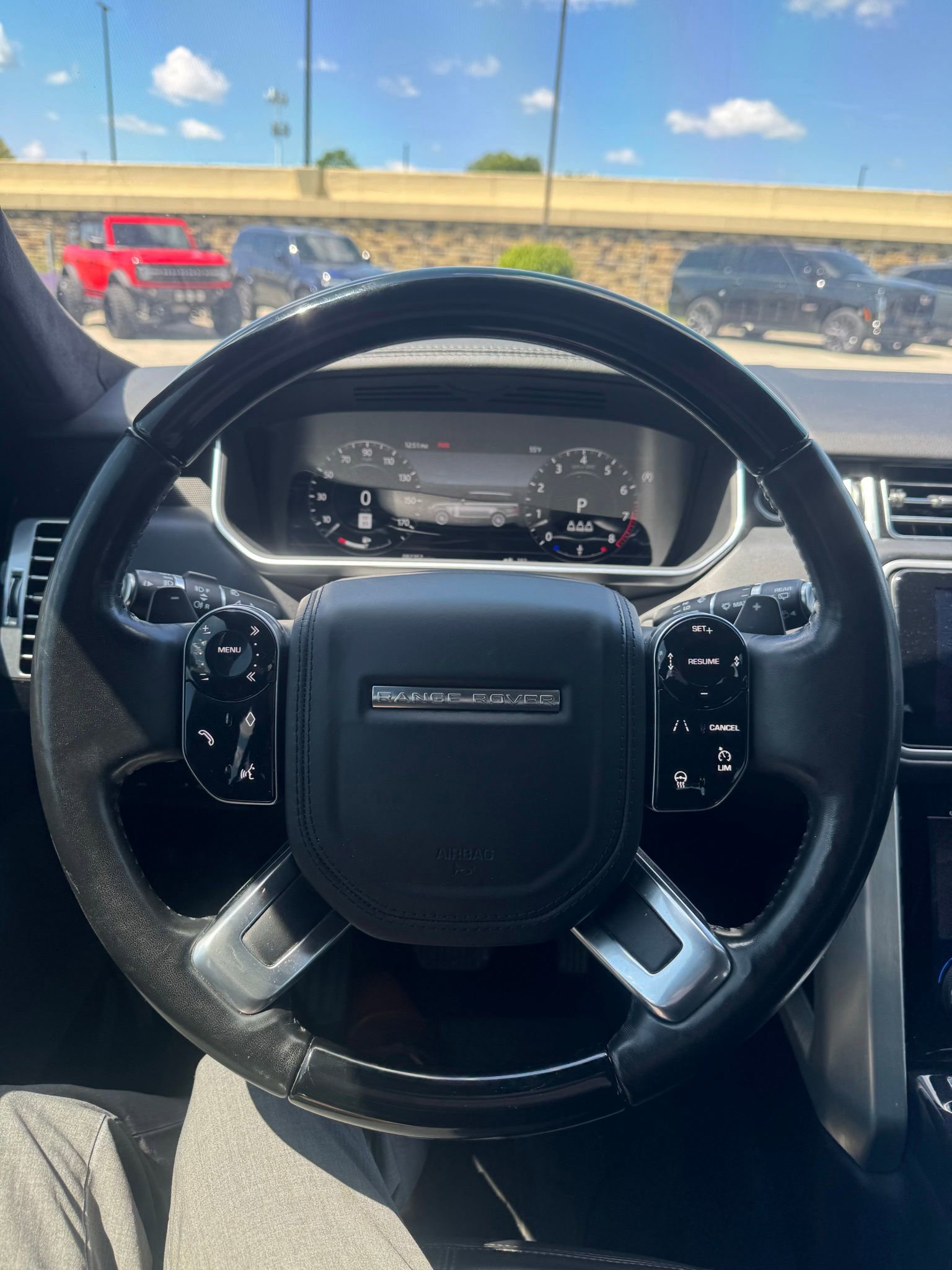 Used 2019 Land Rover Range Rover Supercharged AWD/4WD image 11