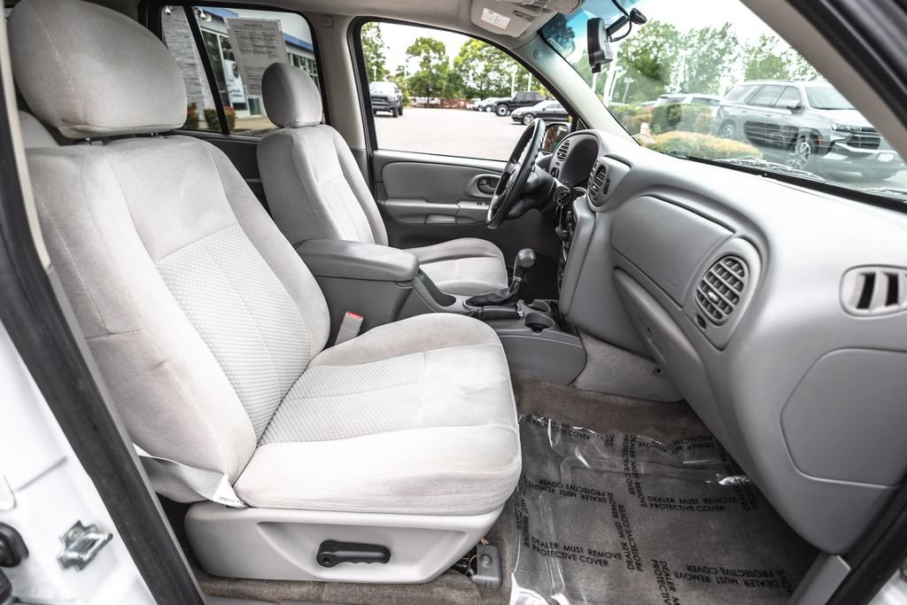 Used 2008 Chevrolet TrailBlazer 4WD image 24