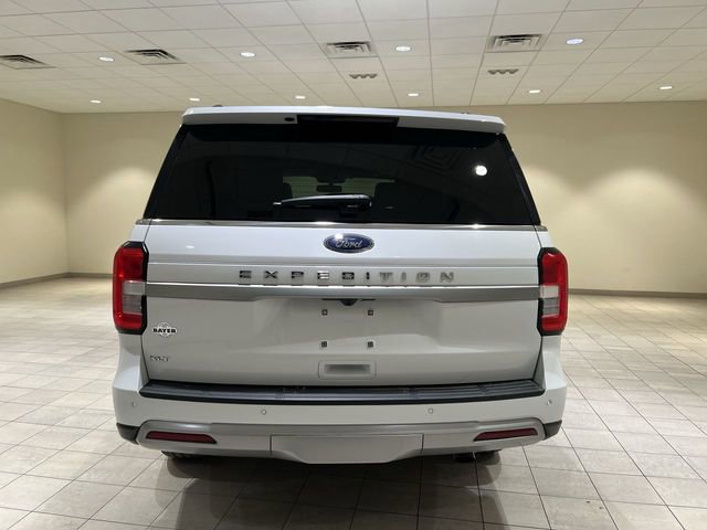 Certified 2024 Ford Expedition XLT RWD image 4