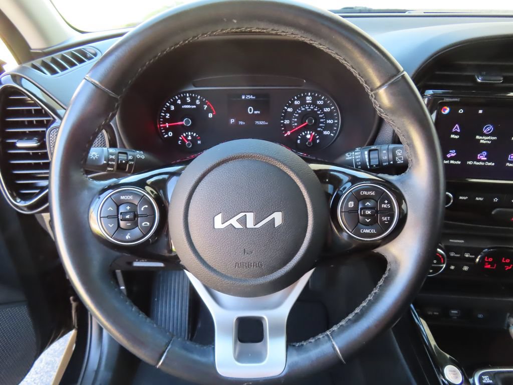 Used 2022 Kia Soul EX FWD image 14