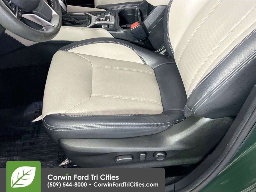 Used 2023 Subaru Forester Limited AWD/4WD image 23