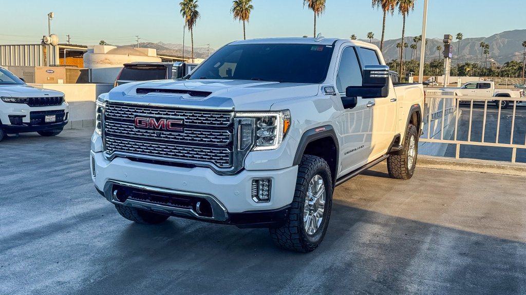 Used 2022 GMC Sierra 2500 Denali w/ Technology Package AWD/4WD image 4