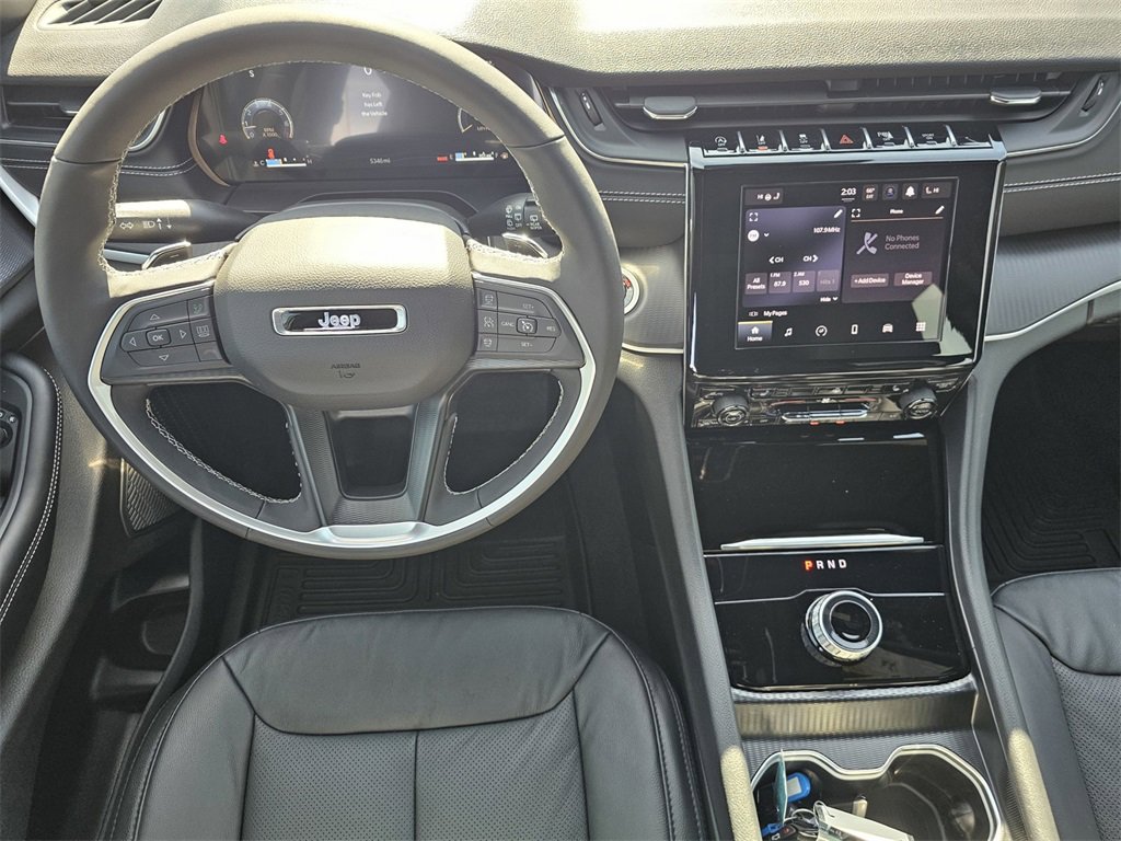 Used 2025 Jeep Grand Cherokee Laredo X w/ Luxury Tech Group I image 18