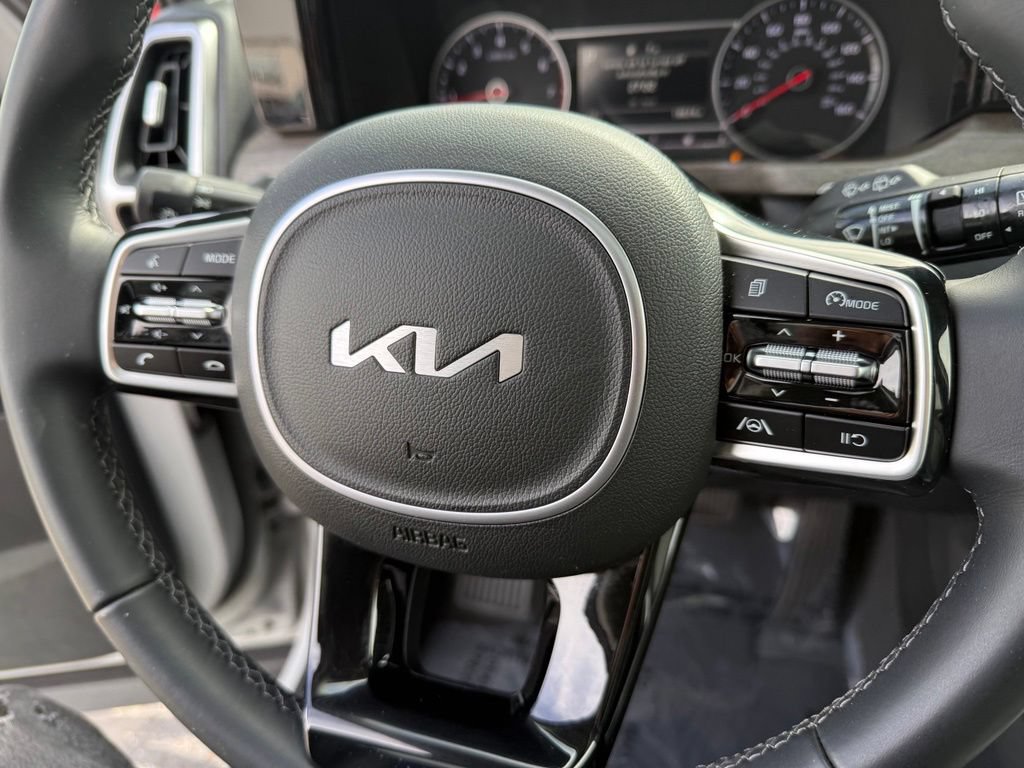 Used 2022 Kia Sorento S w/ Panoramic Sunroof Package AWD/4WD image 26