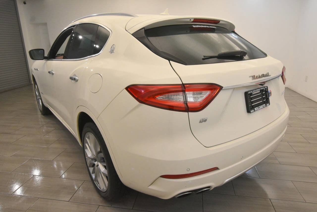 Used 2020 Maserati Levante GranLusso image 3