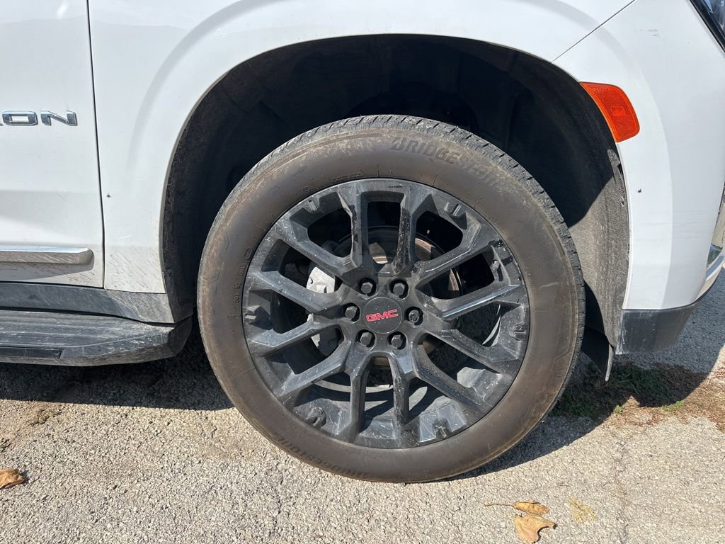 Used 2023 GMC Yukon SLT image 23
