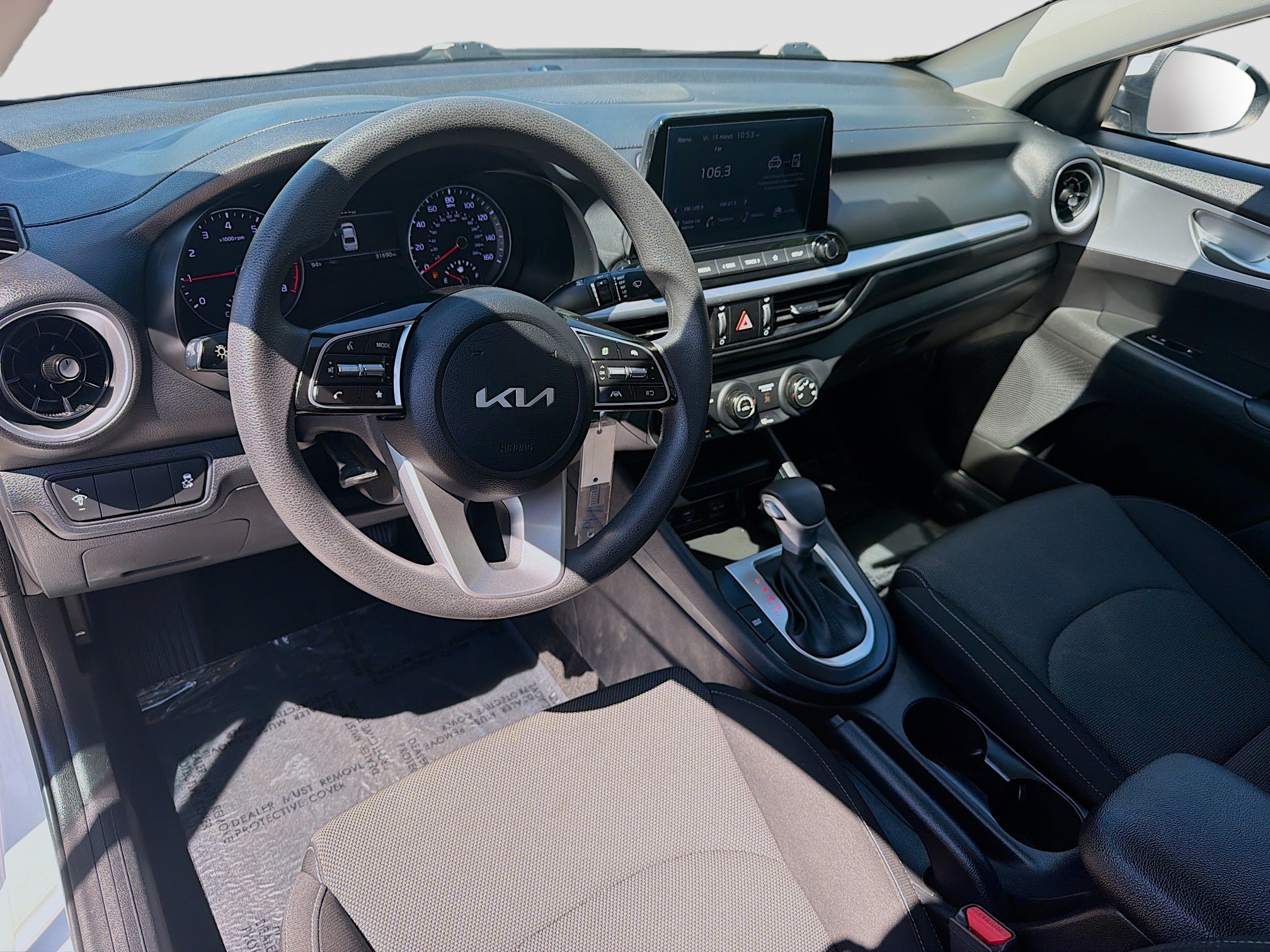 Used 2023 Kia Forte LXS FWD image 9