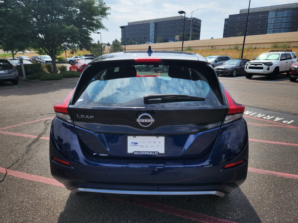Used 2025 Nissan Leaf S FWD image 5
