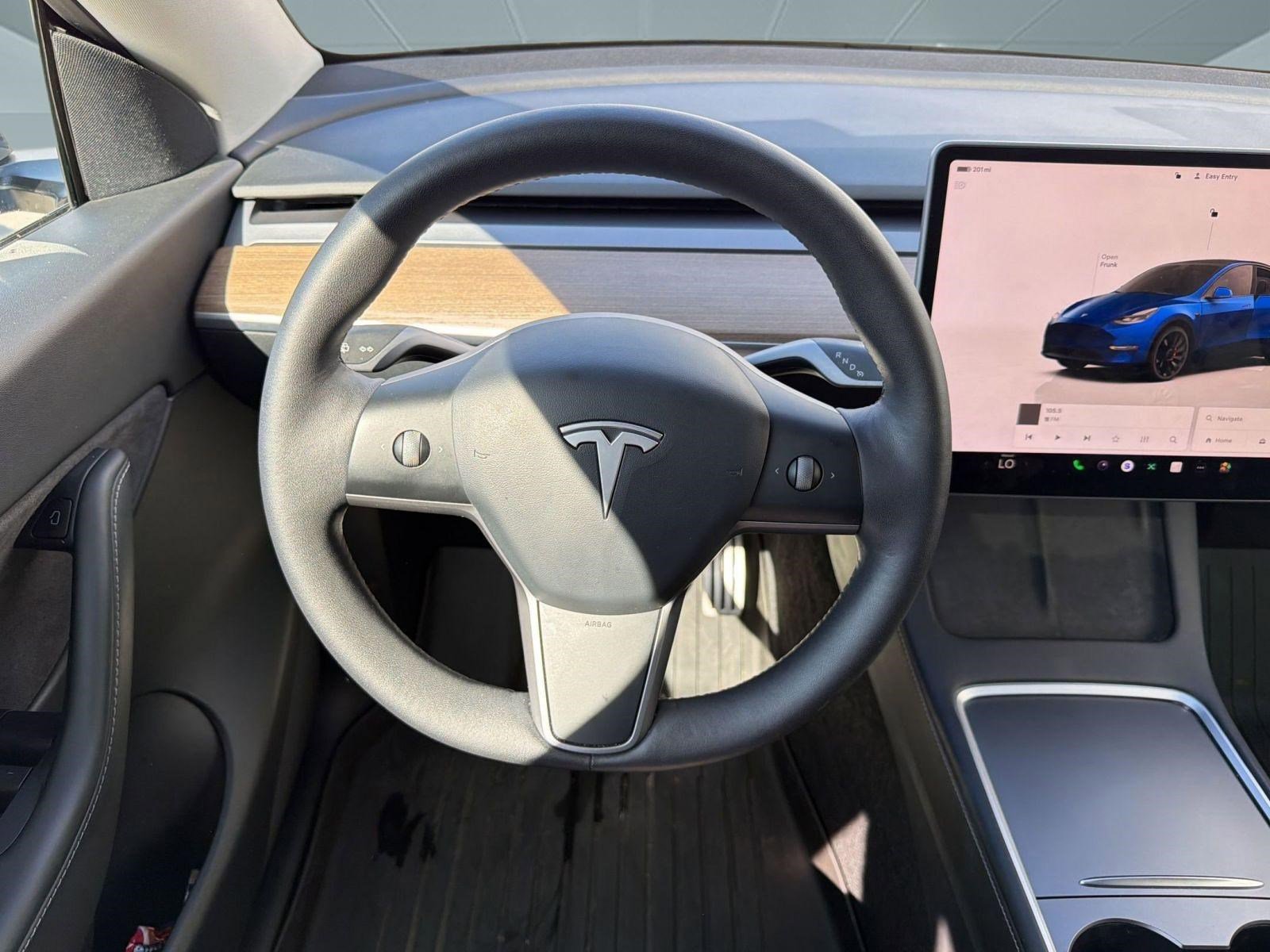 Used 2022 Tesla Model Y Performance image 16