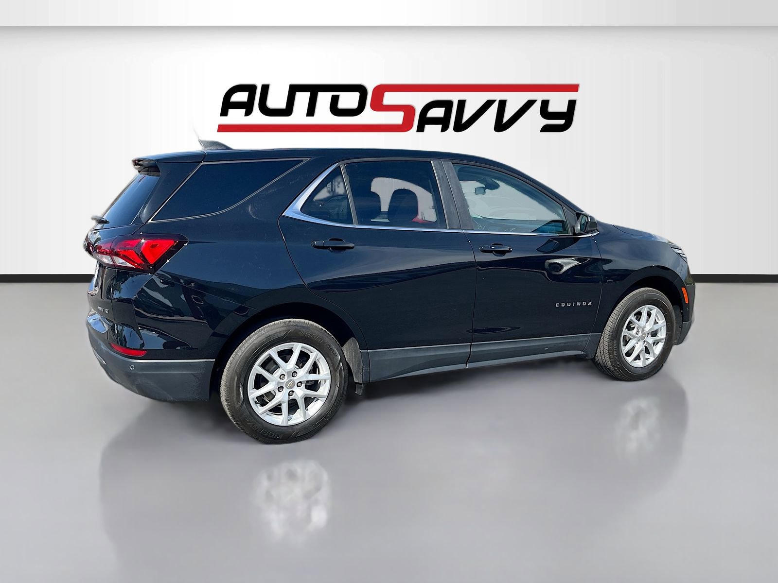 Used 2024 Chevrolet Equinox LT w/ LPO, Floor Liner Package image 7