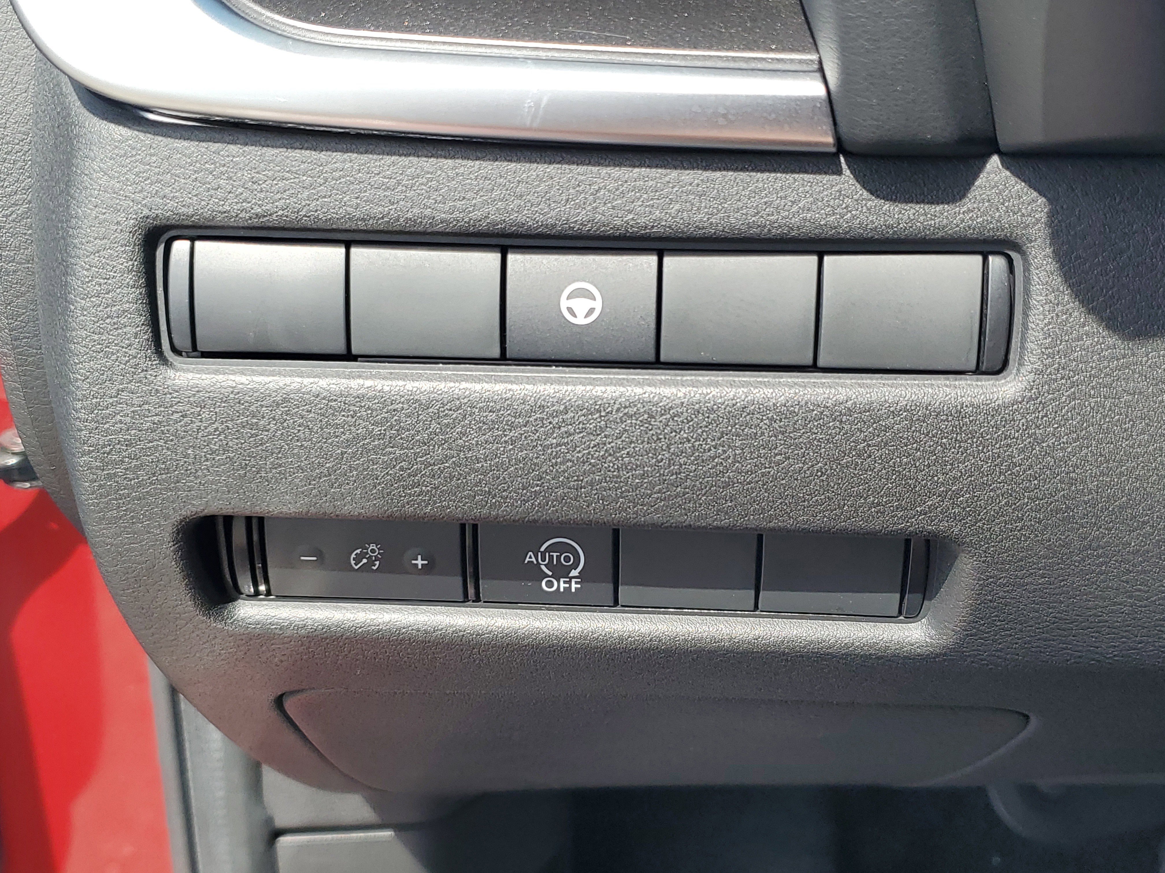 Certified 2023 Nissan Rogue SV FWD image 23