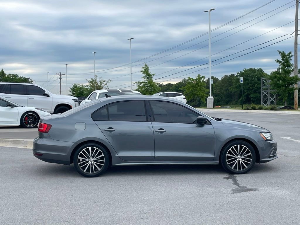 Used 2015 Volkswagen Jetta Sport FWD image 8