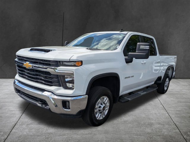 Used 2025 Chevrolet Silverado 2500 LT w/ Convenience Package AWD/4WD image 9