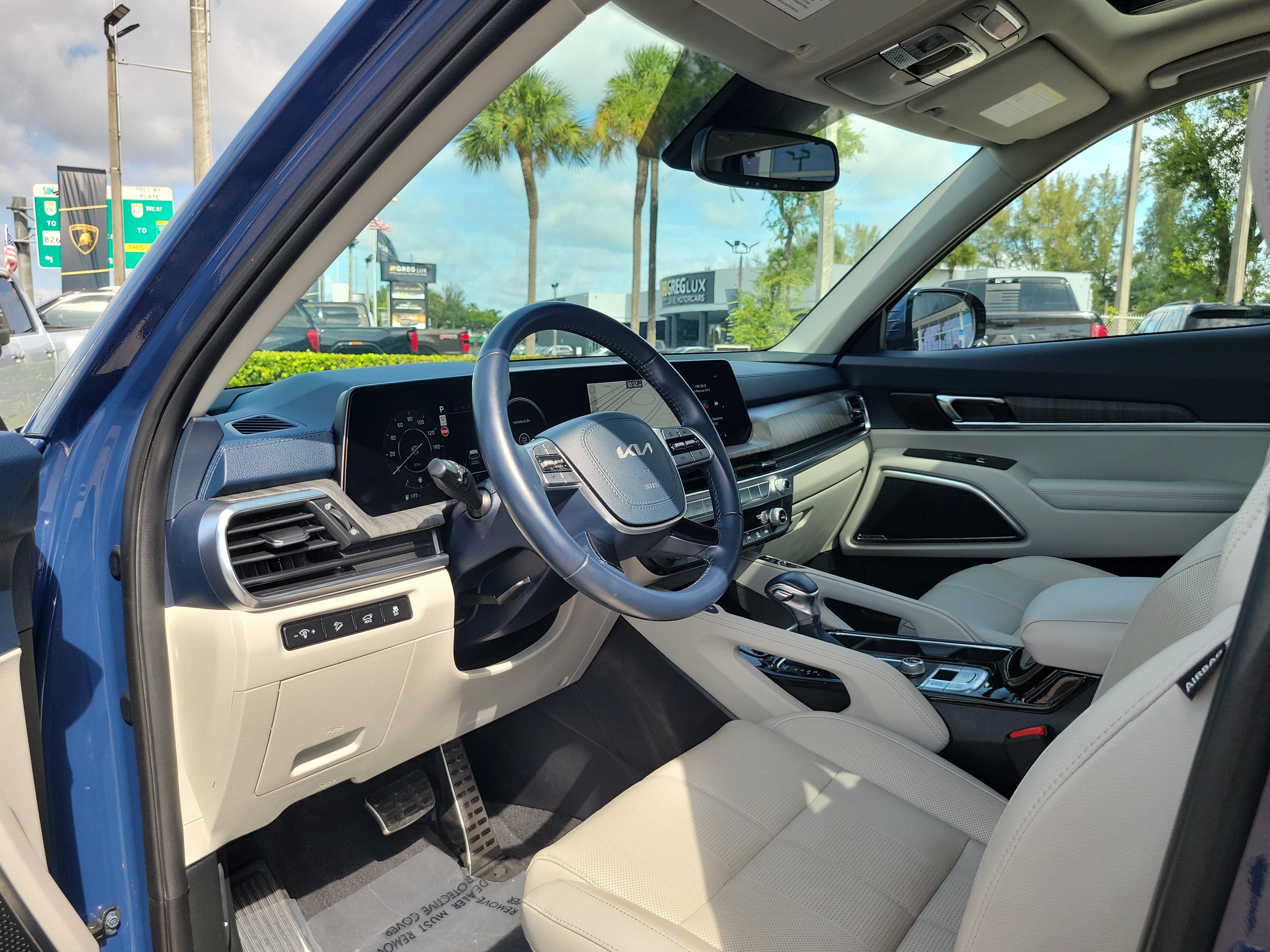 Used 2023 Kia Telluride SX FWD image 9
