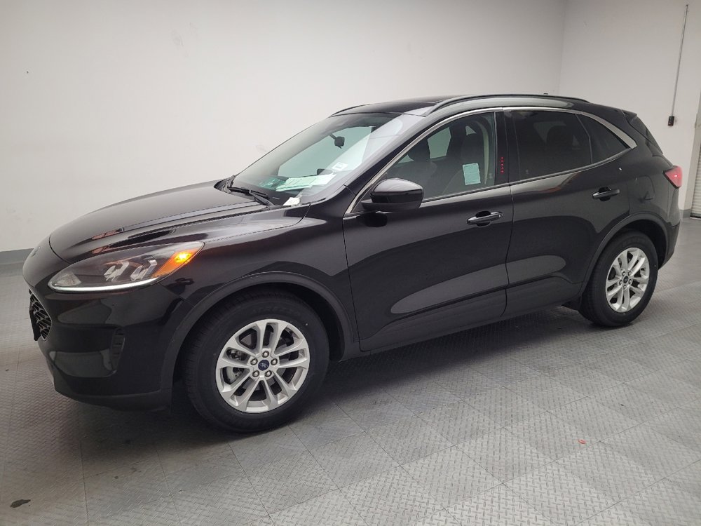 Used 2020 Ford Escape SE FWD image 2