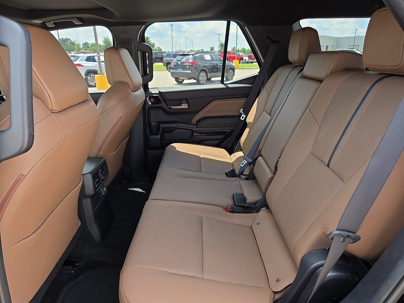 Used 2026 Toyota 4Runner Limited AWD/4WD image 10