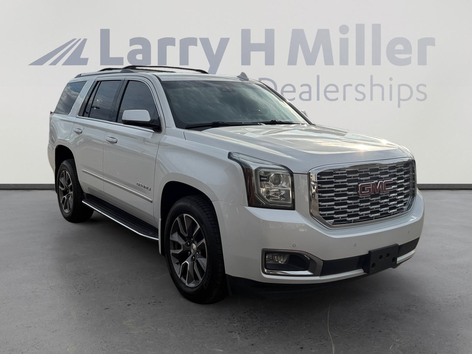 Used 2018 GMC Yukon Denali AWD/4WD image 7