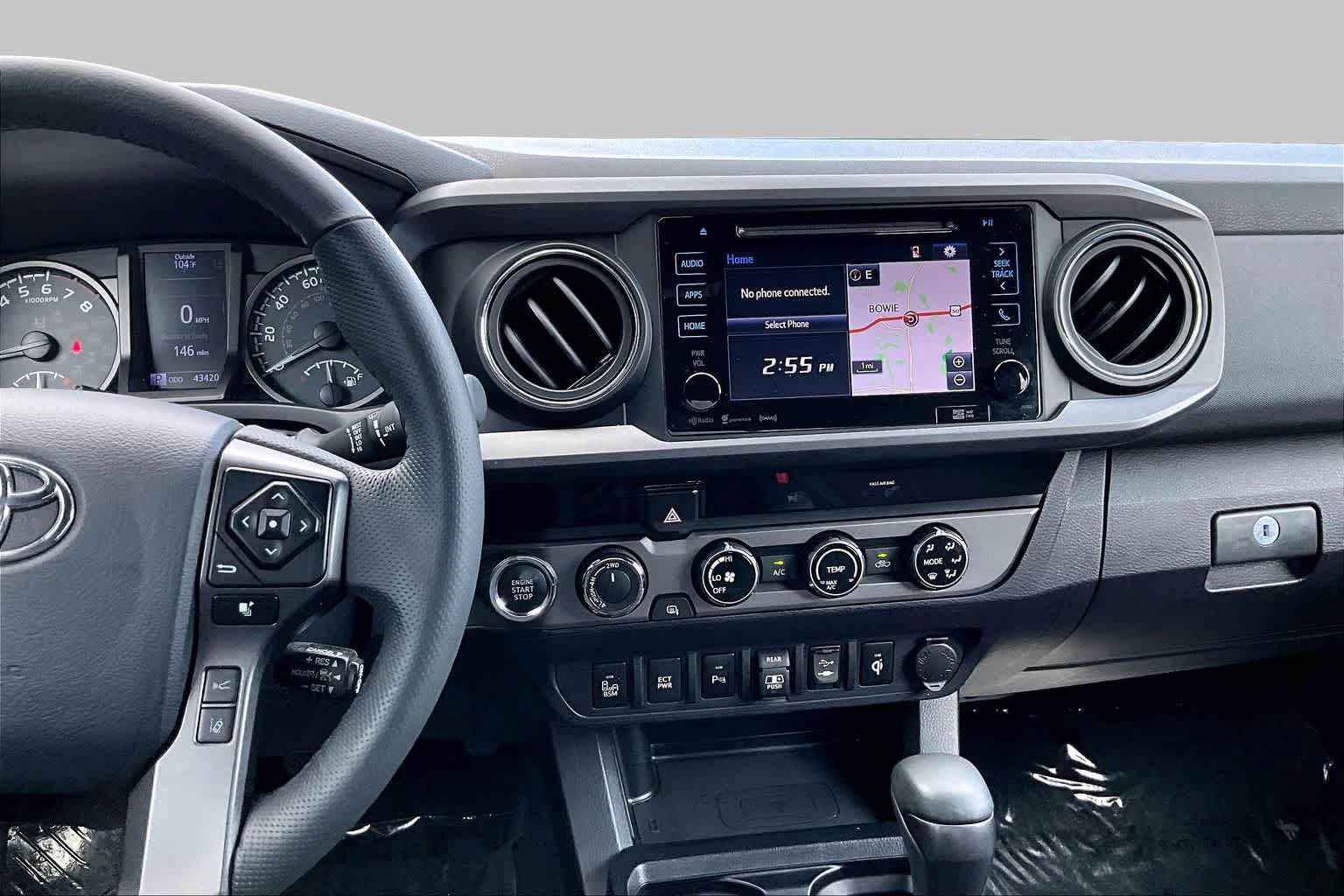 Used 2018 Toyota Tacoma TRD Off-Road w/ Technology Package AWD/4WD image 7