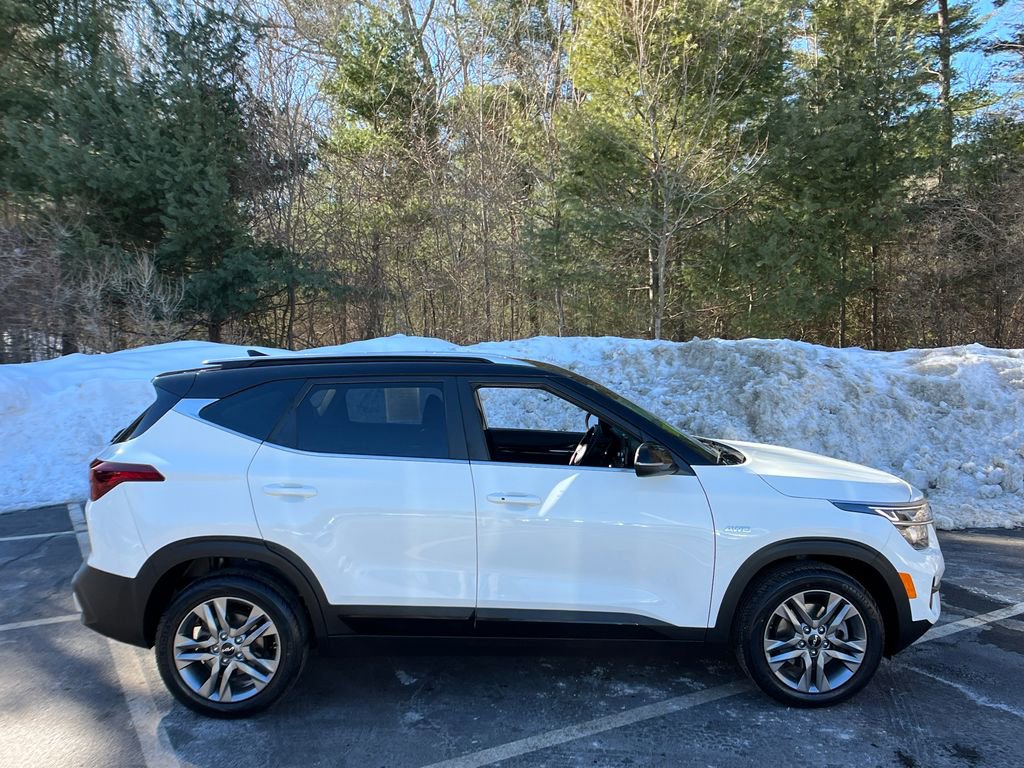 Used 2023 Kia Seltos S image 6