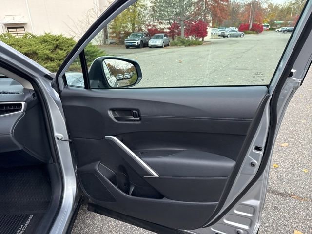 Used 2023 Toyota Corolla Cross LE image 34