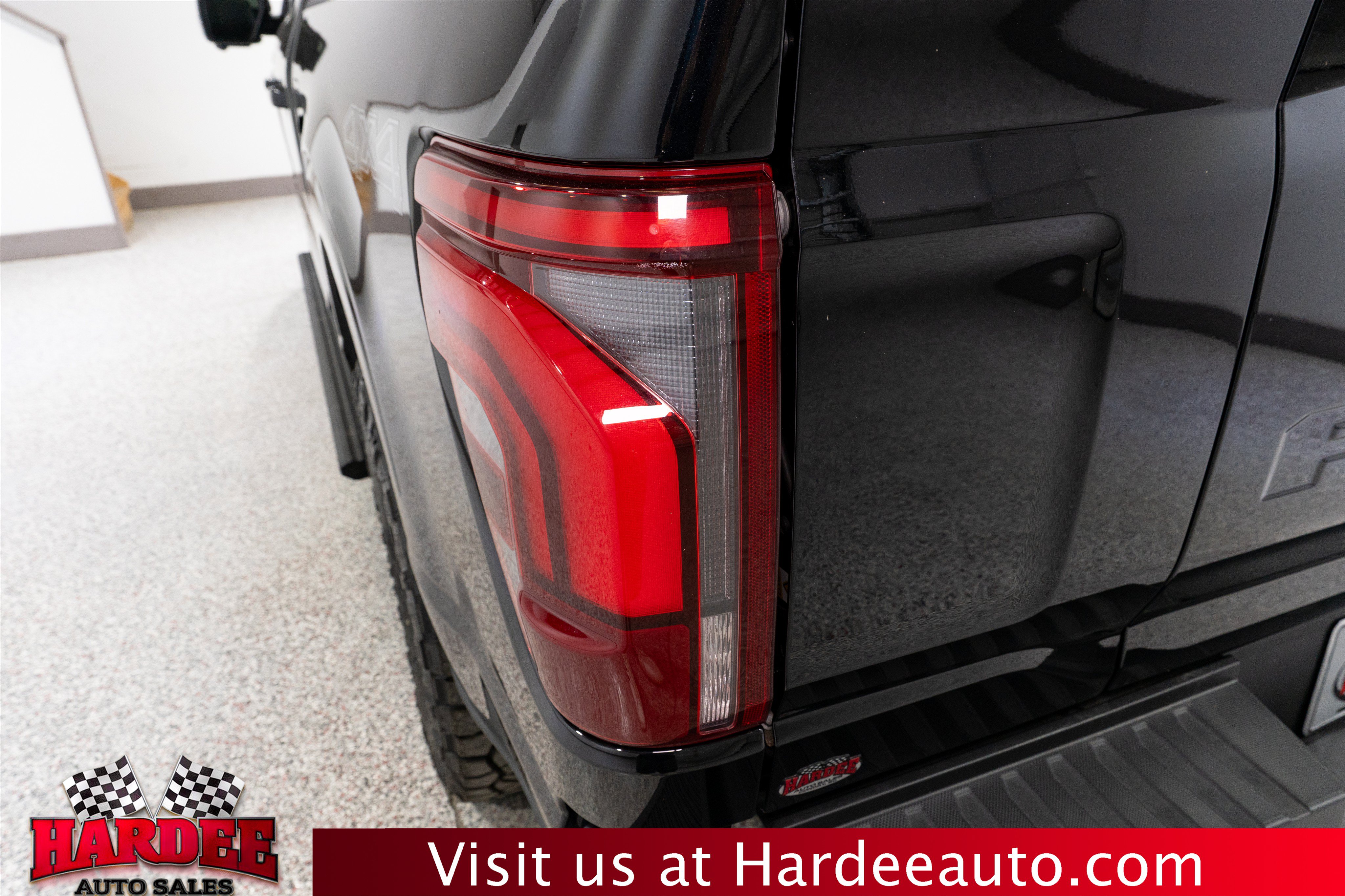Used 2025 Ford F150 Platinum AWD/4WD image 9