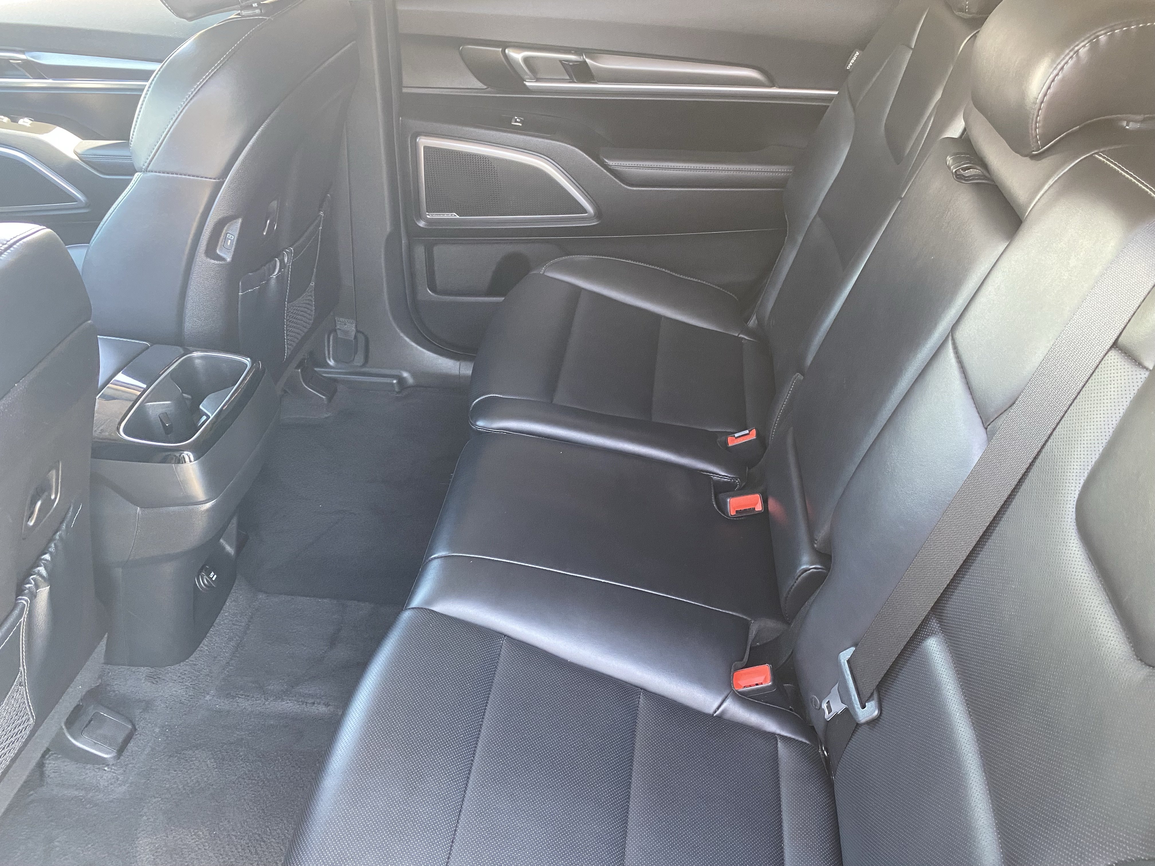 Certified 2024 Kia Telluride LX FWD image 16