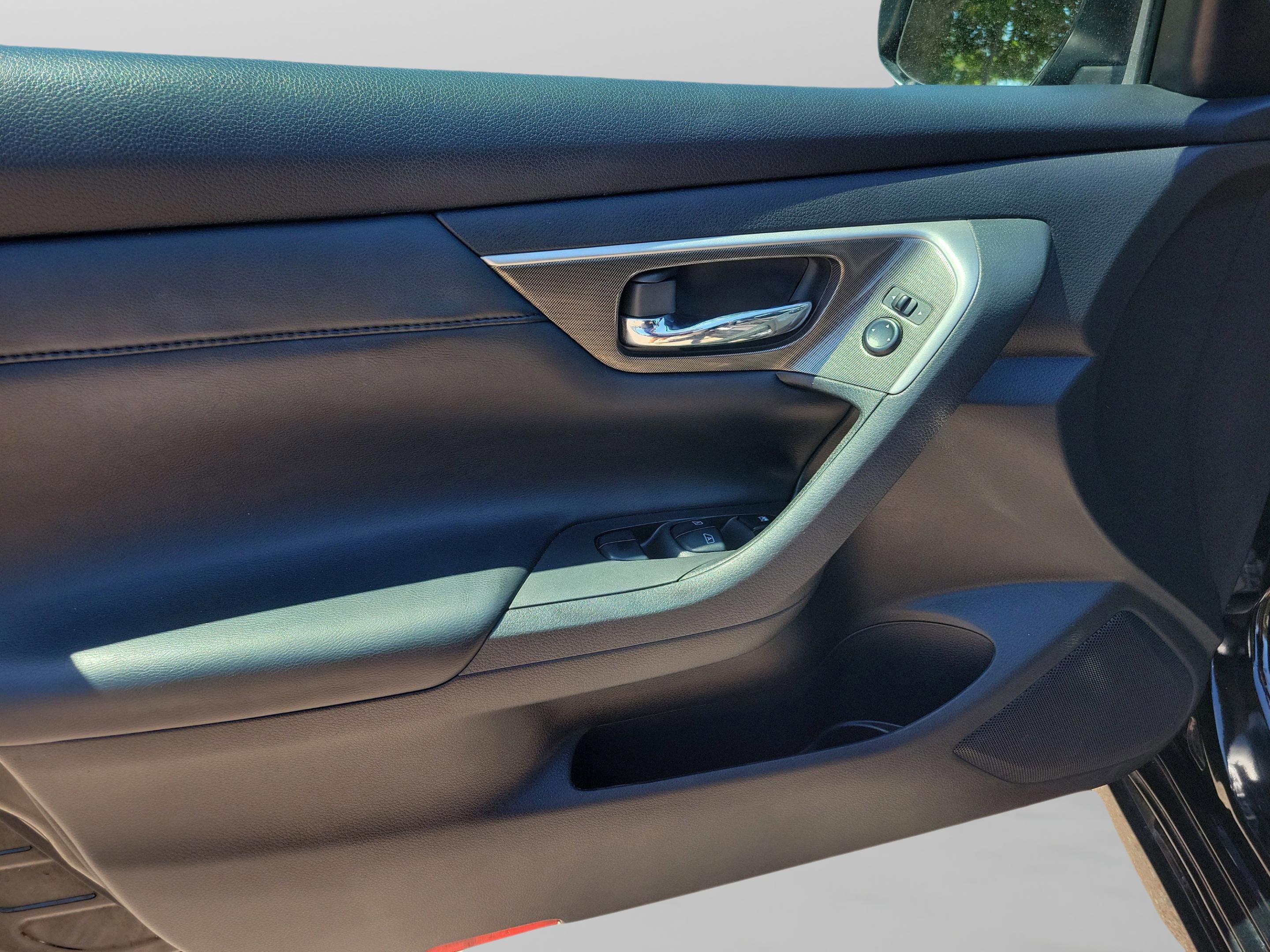 Used 2015 Nissan Altima 2.5 SL w/ Moonroof Package FWD image 19