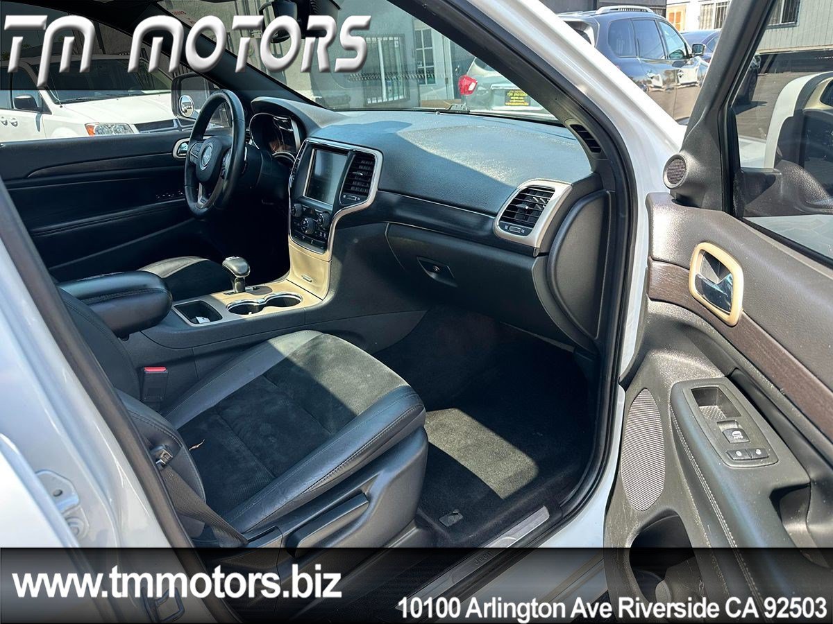 Used 2014 Jeep Grand Cherokee Altitude AWD/4WD image 11