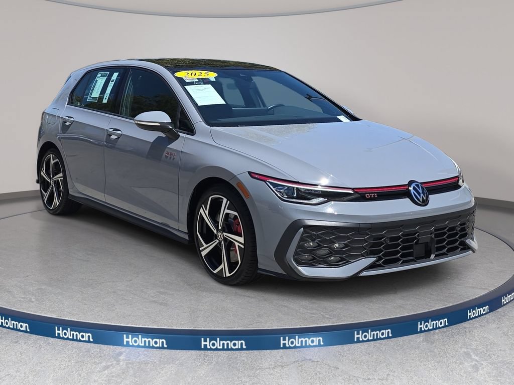 Used 2025 Volkswagen GTI SE FWD image 4
