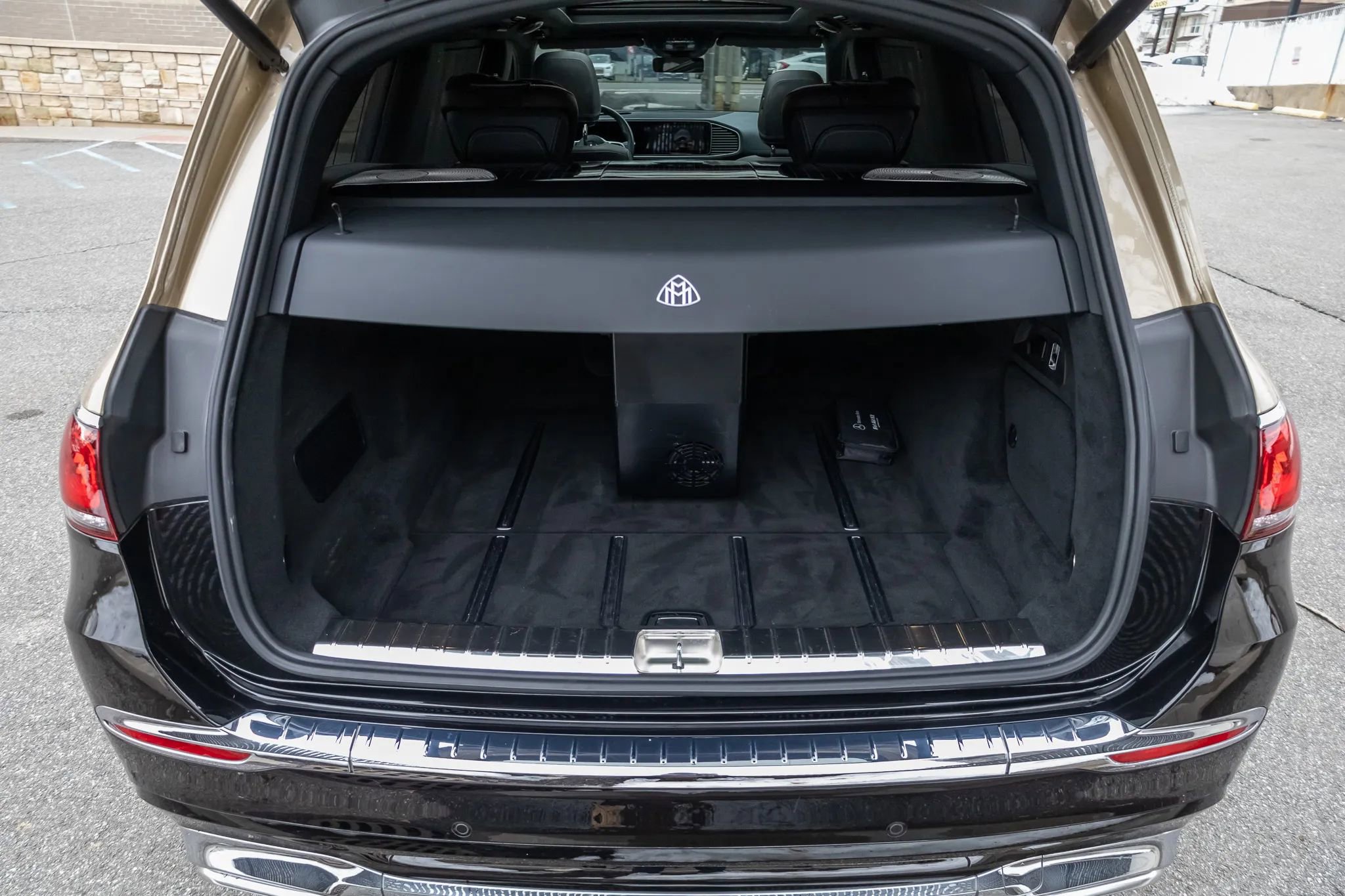 Used 2023 Mercedes-Benz Maybach GLS 600 4MATIC image 71