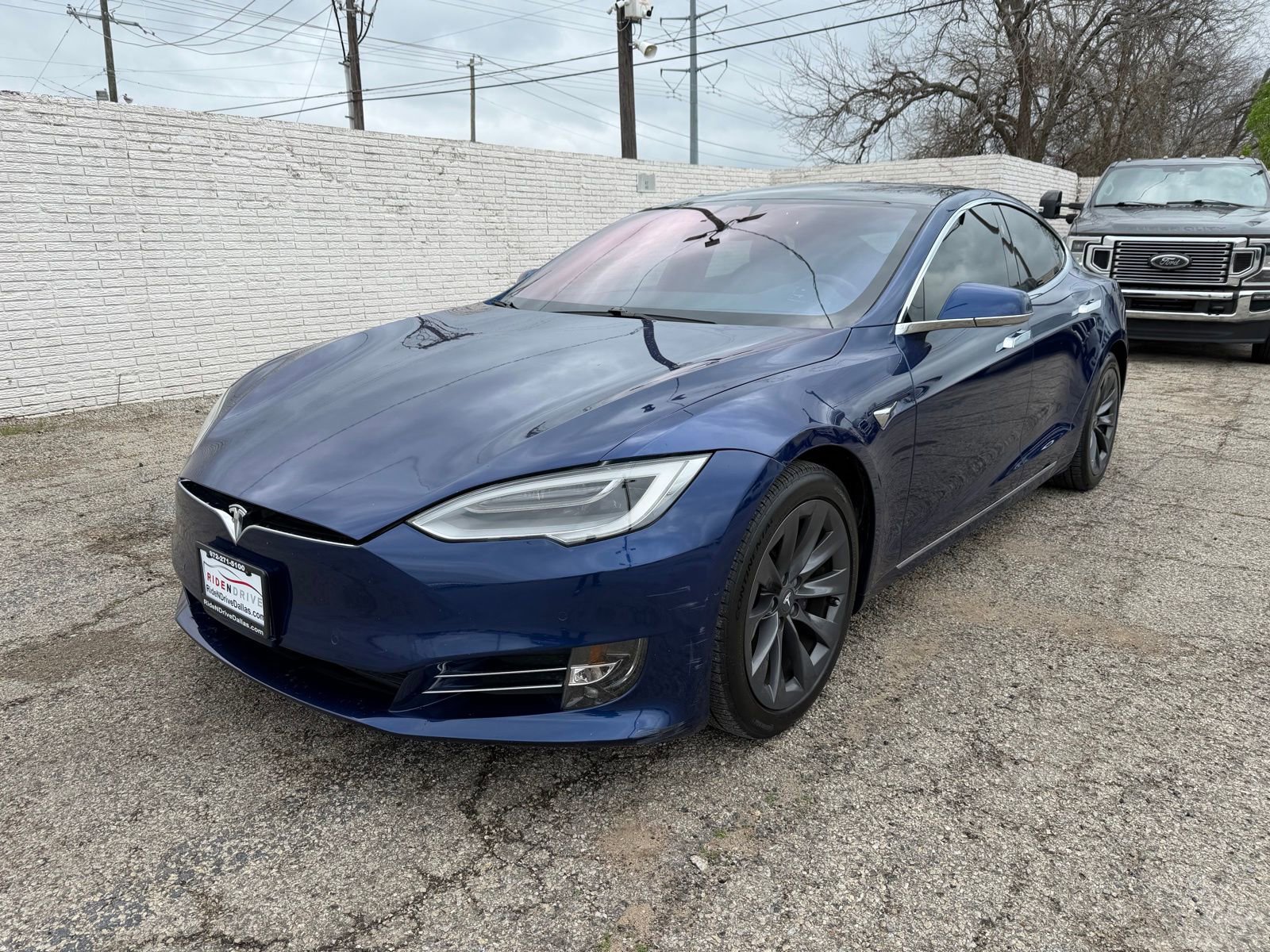 Used 2020 Tesla Model S Long Range image 1