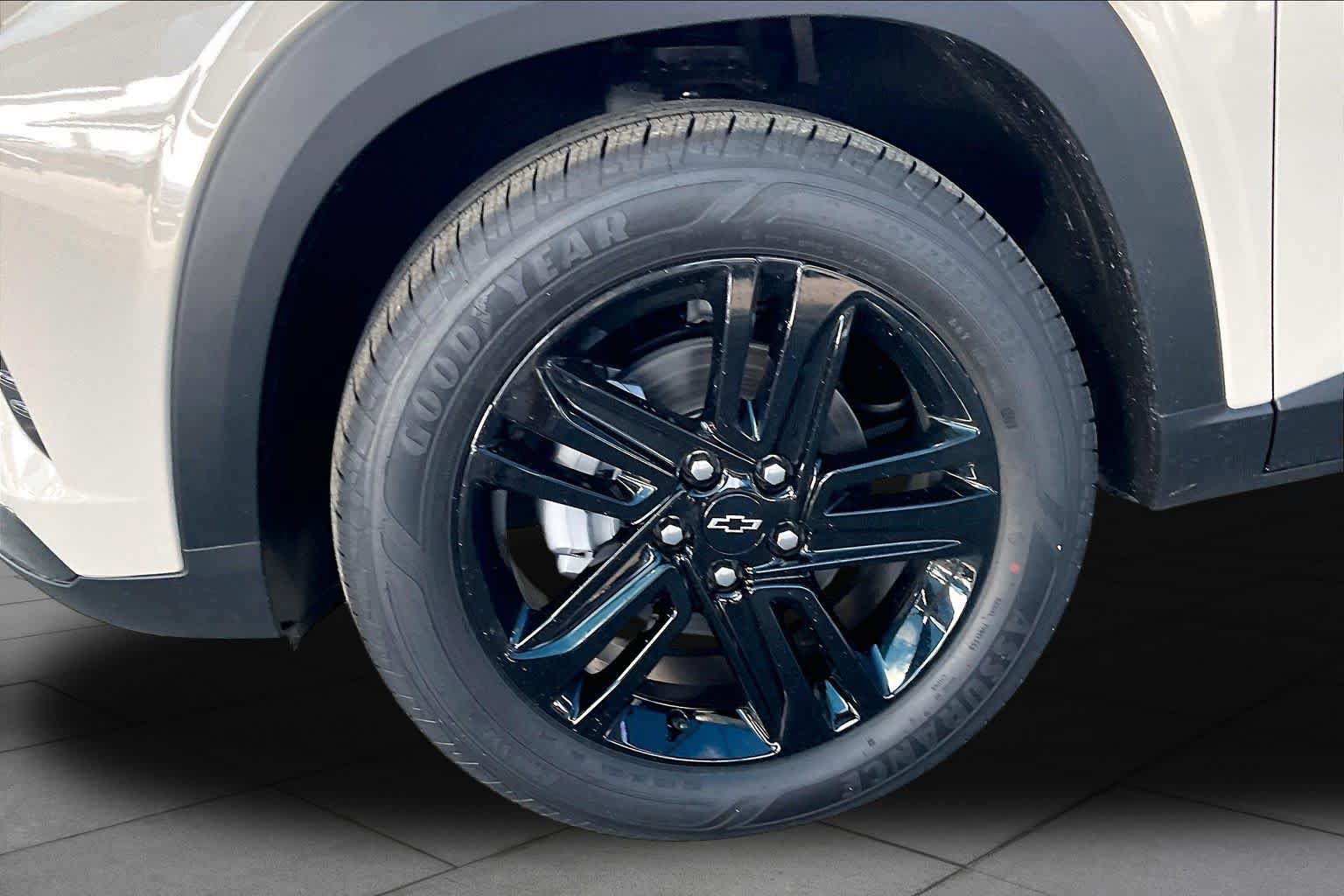 New 2026 Chevrolet Trax ACTIV w/ Driver Confidence Package FWD image 11