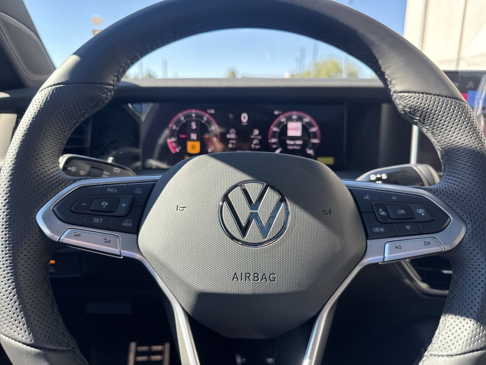 New 2026 Volkswagen Tiguan SE R-Line image 27