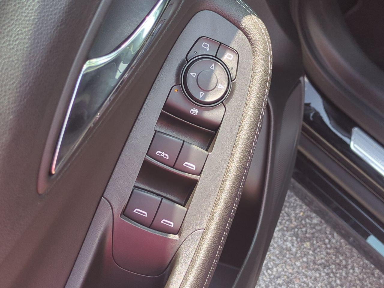 Used 2023 Buick Encore GX Select w/ Sport Touring Package FWD image 15