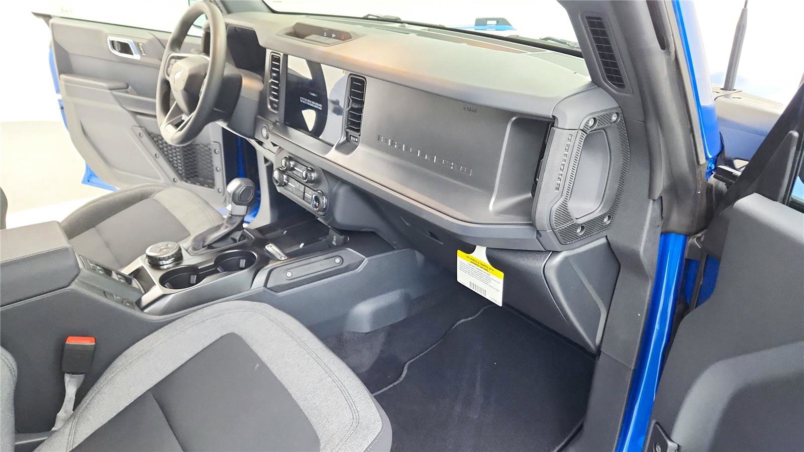 New 2025 Ford Bronco 4-Door image 28