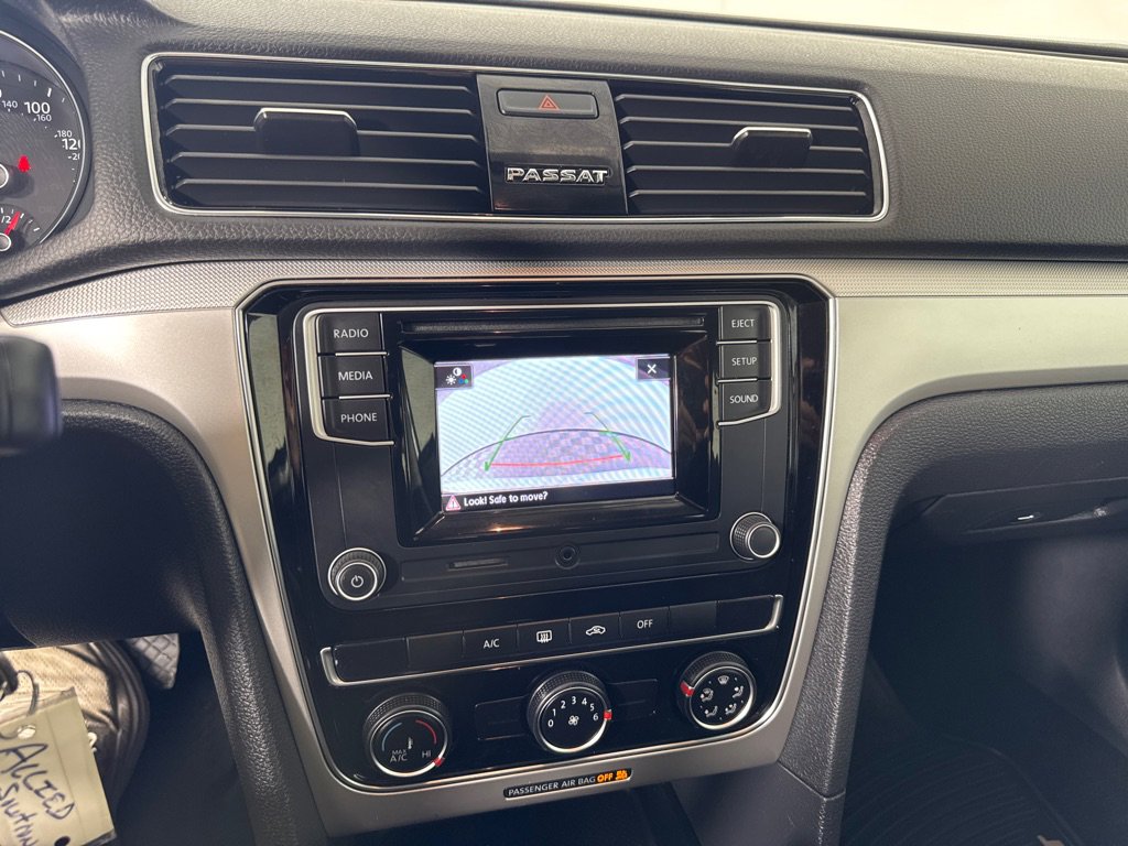 Used 2018 Volkswagen Passat 2.0T S w/ Driver Assistance Package image 18