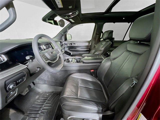 Used 2022 Jeep Wagoneer Series III w/ Premium Group I image 10