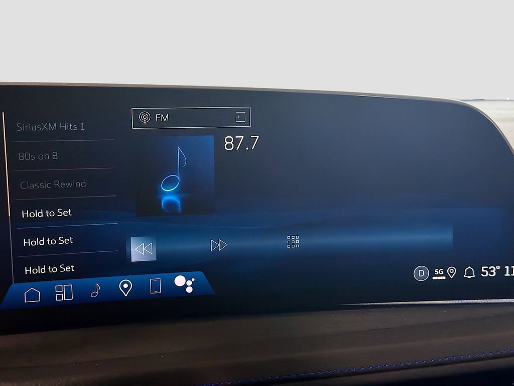 Used 2025 Cadillac XT4 Sport image 14