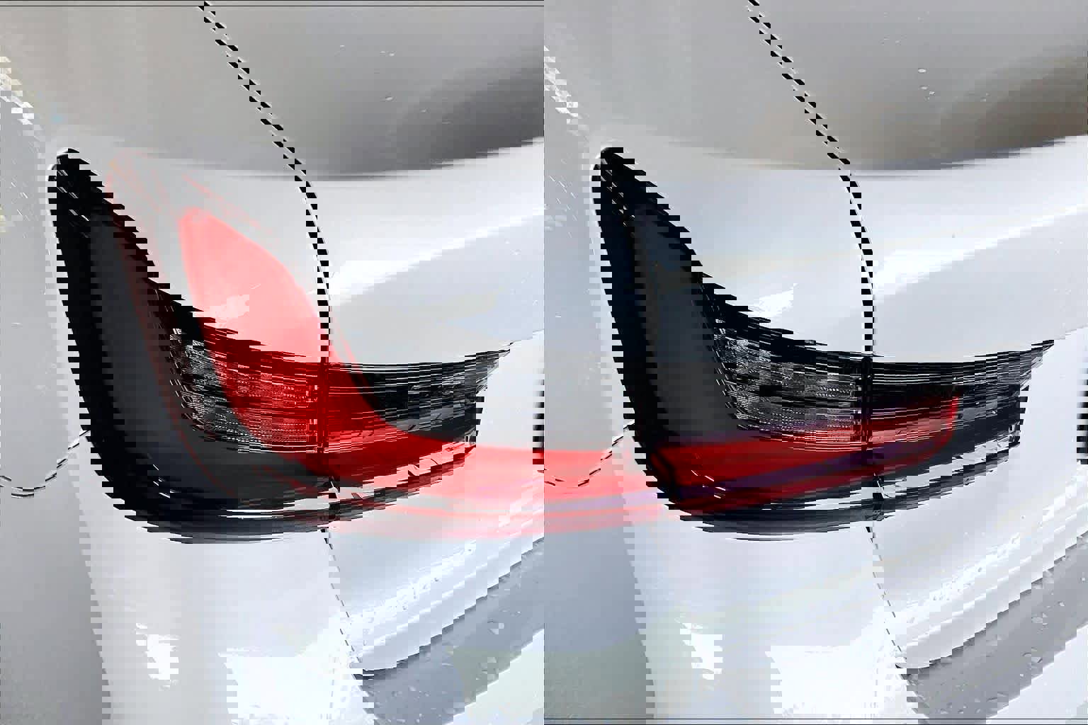 Used 2025 BMW 330i Sedan w/ Premium Package image 12