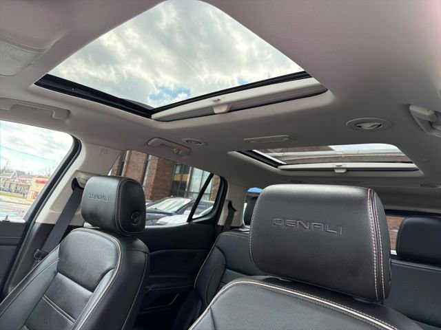 Used 2023 GMC Acadia Denali w/ Denali Ultimate Package image 23