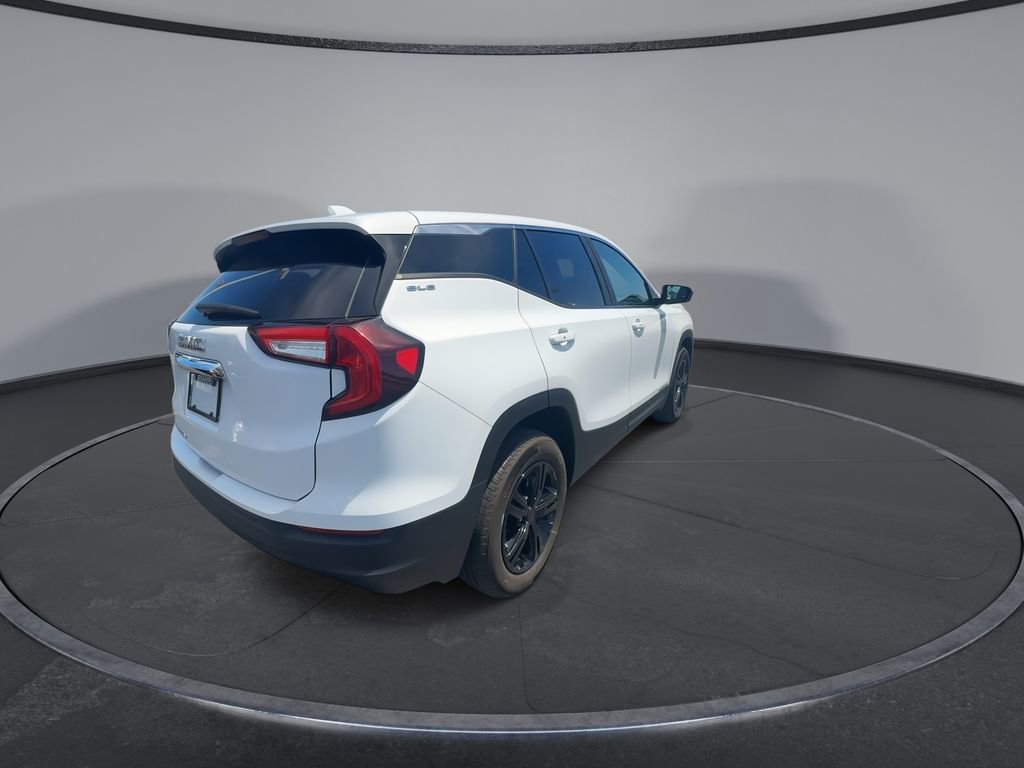 Used 2024 GMC Terrain SLE FWD image 8