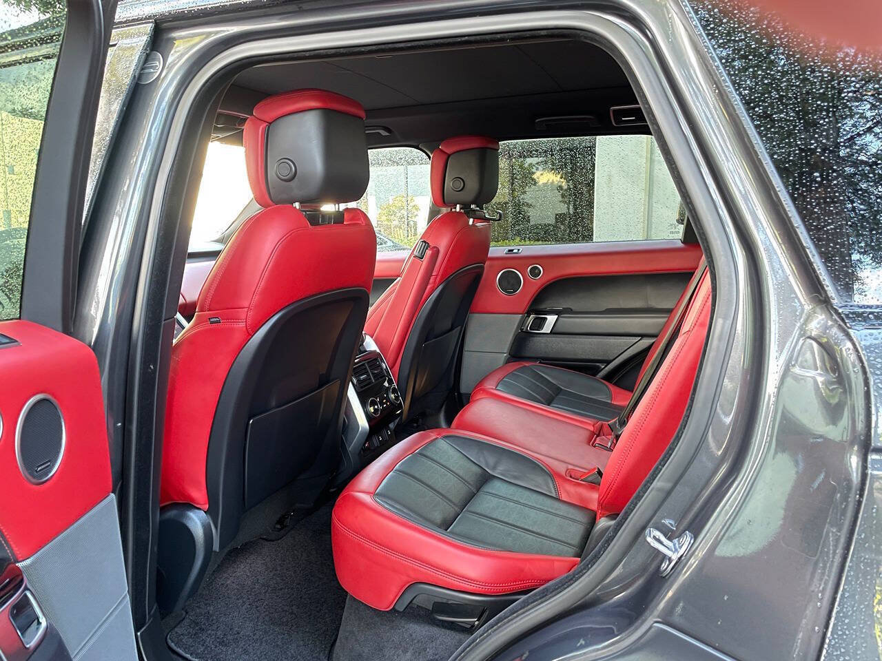 Used 2018 Land Rover Range Rover Sport HSE Dynamic AWD/4WD image 16