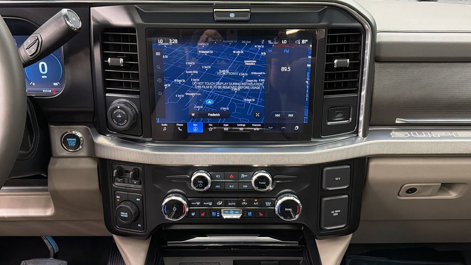 Used 2026 Ford F450 Platinum w/ Platinum Plus Package image 22