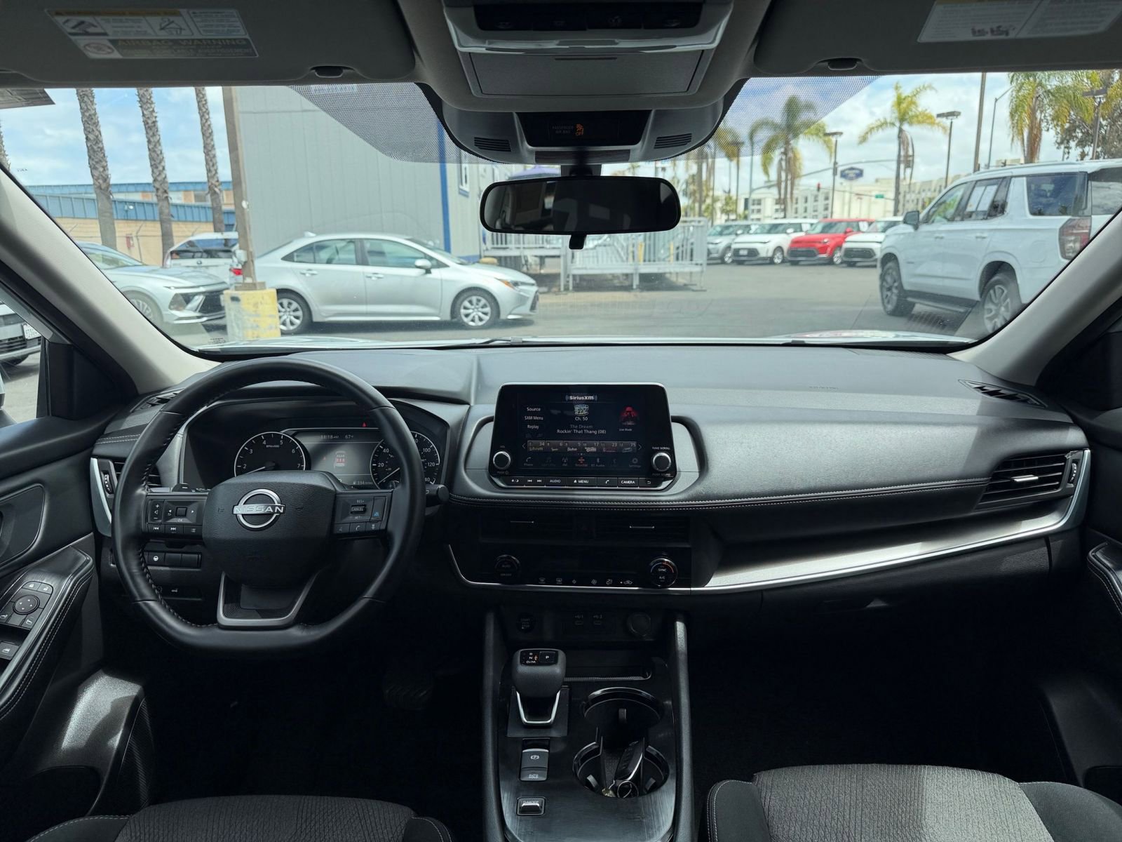 Used 2025 Nissan Rogue SV FWD image 35