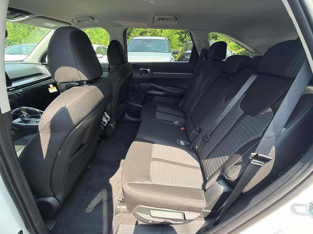 New 2026 Kia Sorento LX FWD image 27