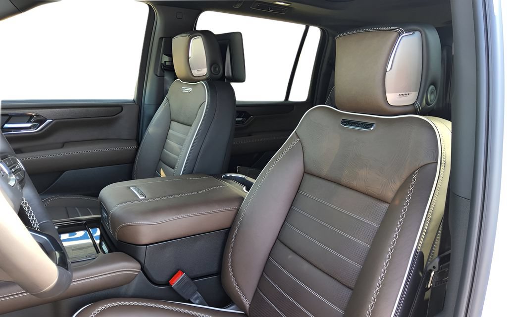 New 2026 GMC Yukon XL Denali Ultimate w/ LPO, Illumination Package AWD/4WD image 30