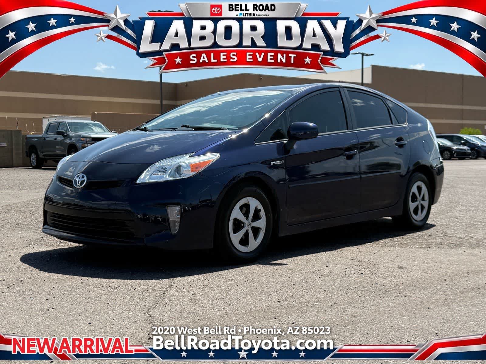 Used 2015 Toyota Prius Two FWD video 1