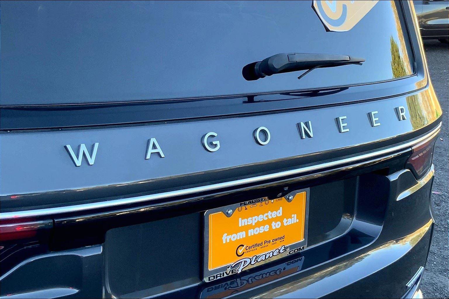 Used 2022 Jeep Wagoneer Series III w/ Flexible Seating Group image 32