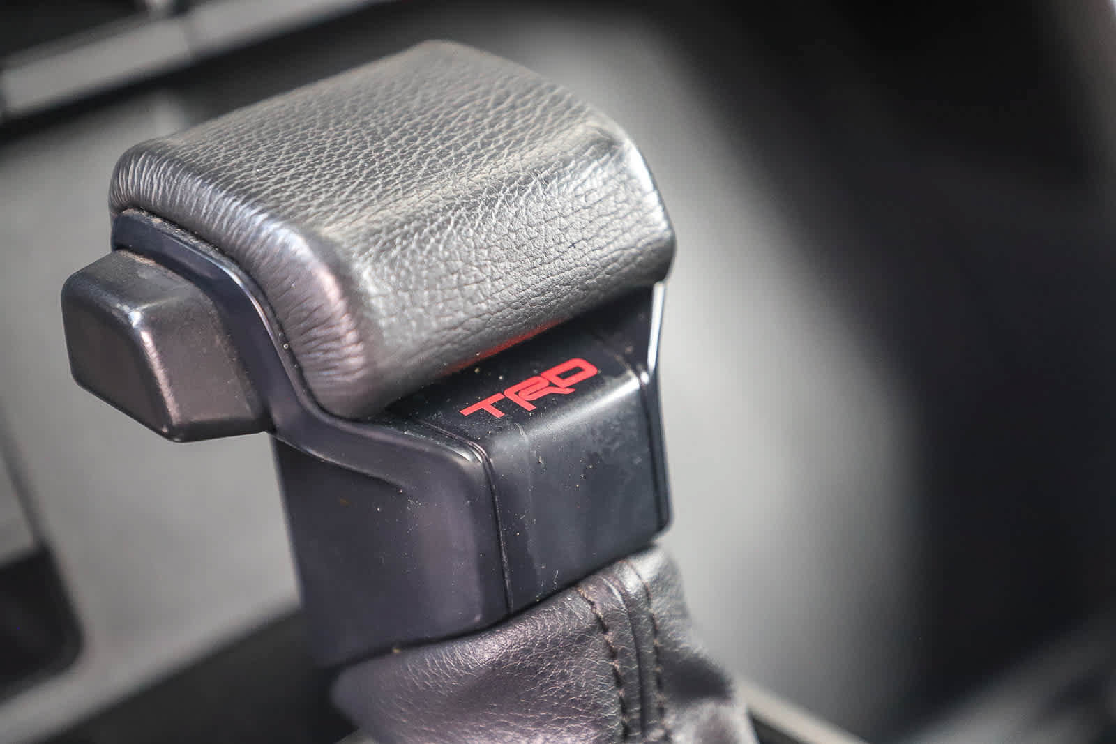 Used 2022 Toyota Tundra SR5 w/ TRD Off-Road Package AWD/4WD image 22