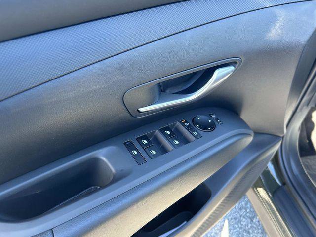 New 2026 Hyundai Tucson SE image 7